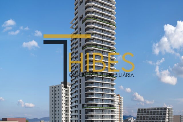 Apartamento agua verde, 3 suítes, 141 m² privativos, 2 vagas de garagem.