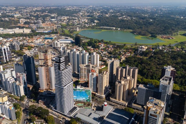 Apartamento bigorrilho, 3 suítes, 160 m² privativos, 3 vagas de garagem.