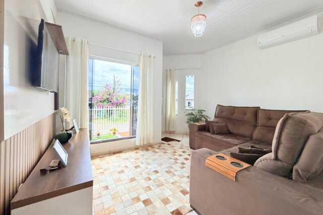Casa Fraiburgo, Santa Catarina, 3 dormitórios, 160 m² privativos, 3 vagas de garagem.