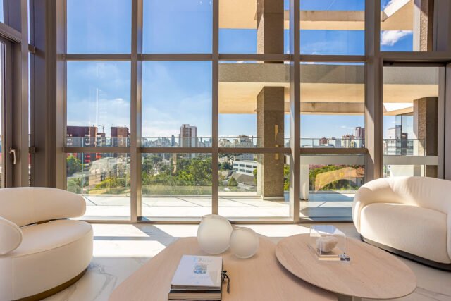 Apartamento Duplex, batel, 4 suítes, 473m², 6 vagas de garagem.